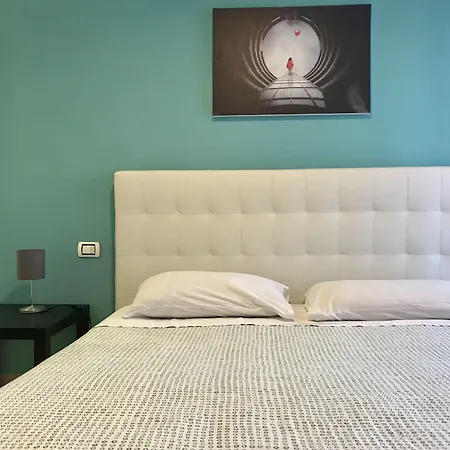 110 -guesthouse- Бари